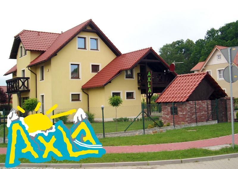 Willa Axla Z Weranda Ogrodem I Parkingiem Kudowa-Zdrój Exterior foto